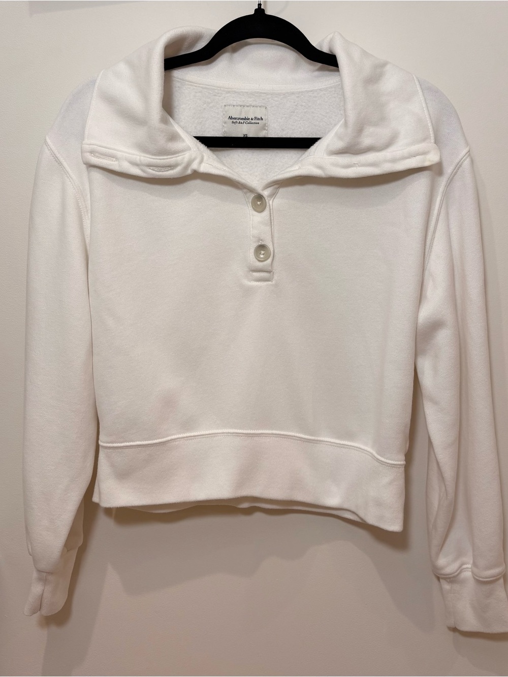 Abercrombie & Fitch White Pullover